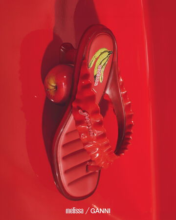 Red GANNI x Melissa kitten heel flip flops