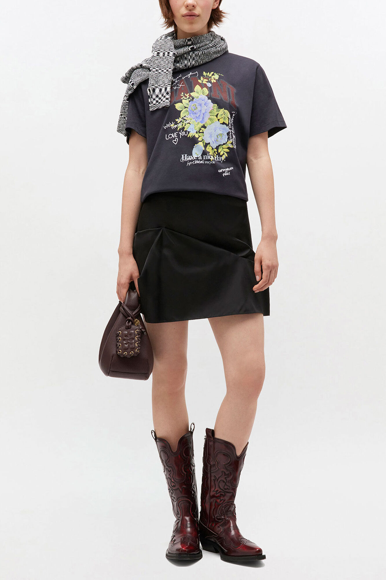 Black Rose T-shirt, Organic Cotton, in colour Phantom - 2 - GANNI