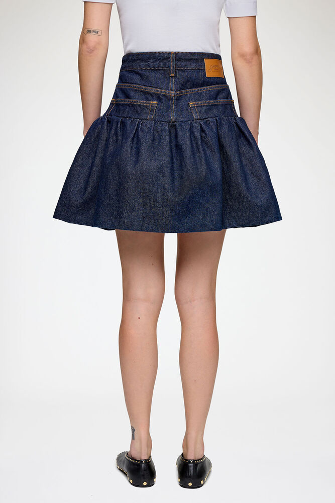 Skirt in Rinse Denim, Rinse