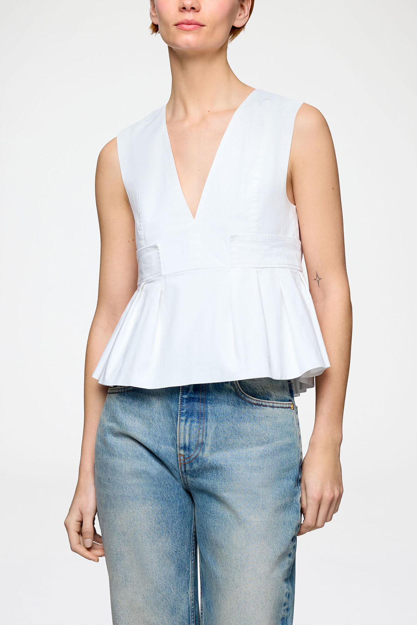 Oberteil aus Stretch-Baumwolle, Organic Cotton, in colour Bright White - 2 - GANNI