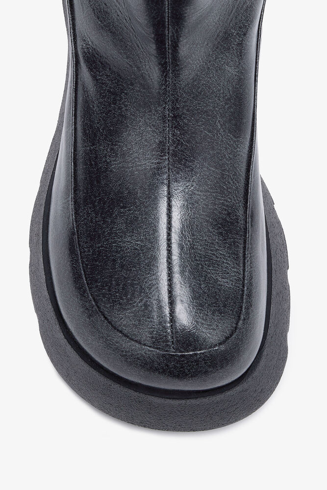Kat Low Boots in Dark Grey, Ebony