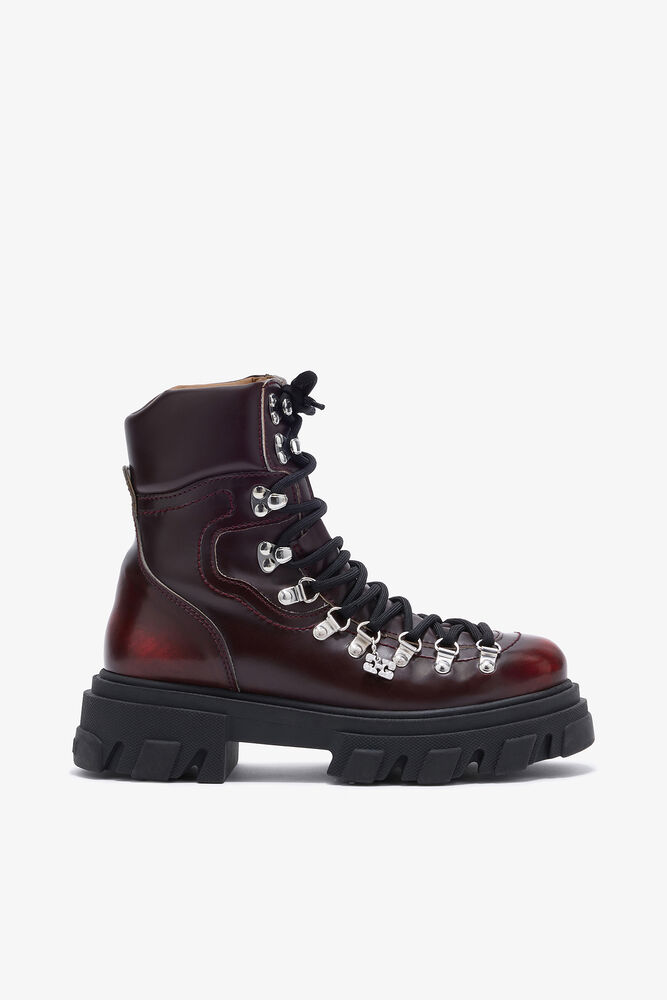 Cleated Mountain Boot in Burgundy, Black/Dark Burgundy