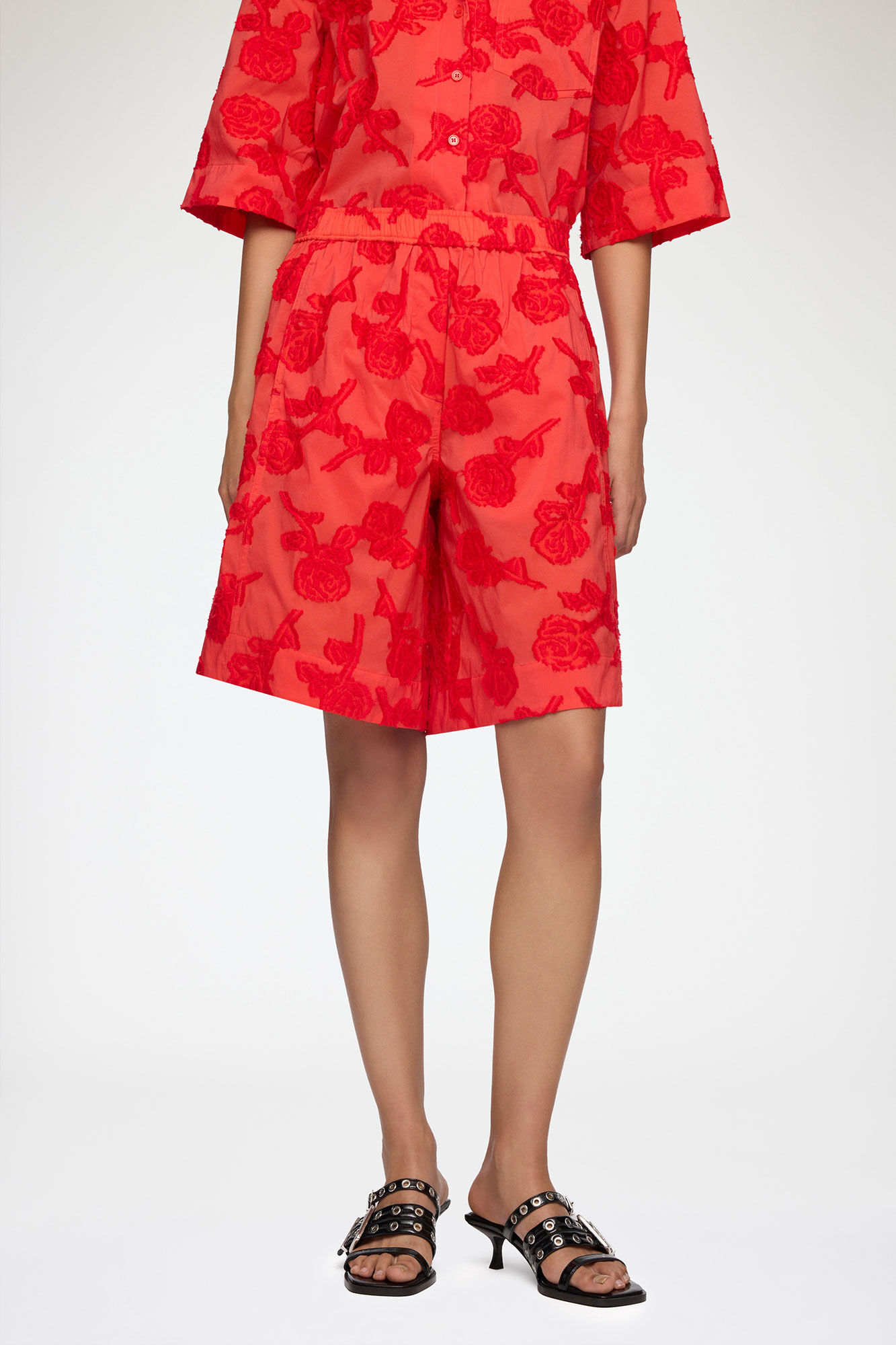 レッドフィルクーペ ショーツ, Recycled Cotton, in colour Fiery Red - 2 - GANNI