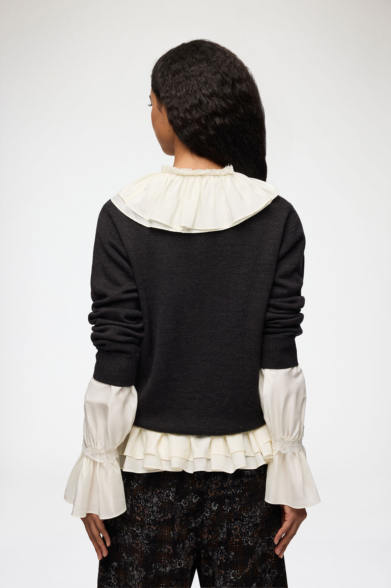 Pullover mit Blumen-Häkeldesign, Wool, in colour Phantom - 3 - GANNI