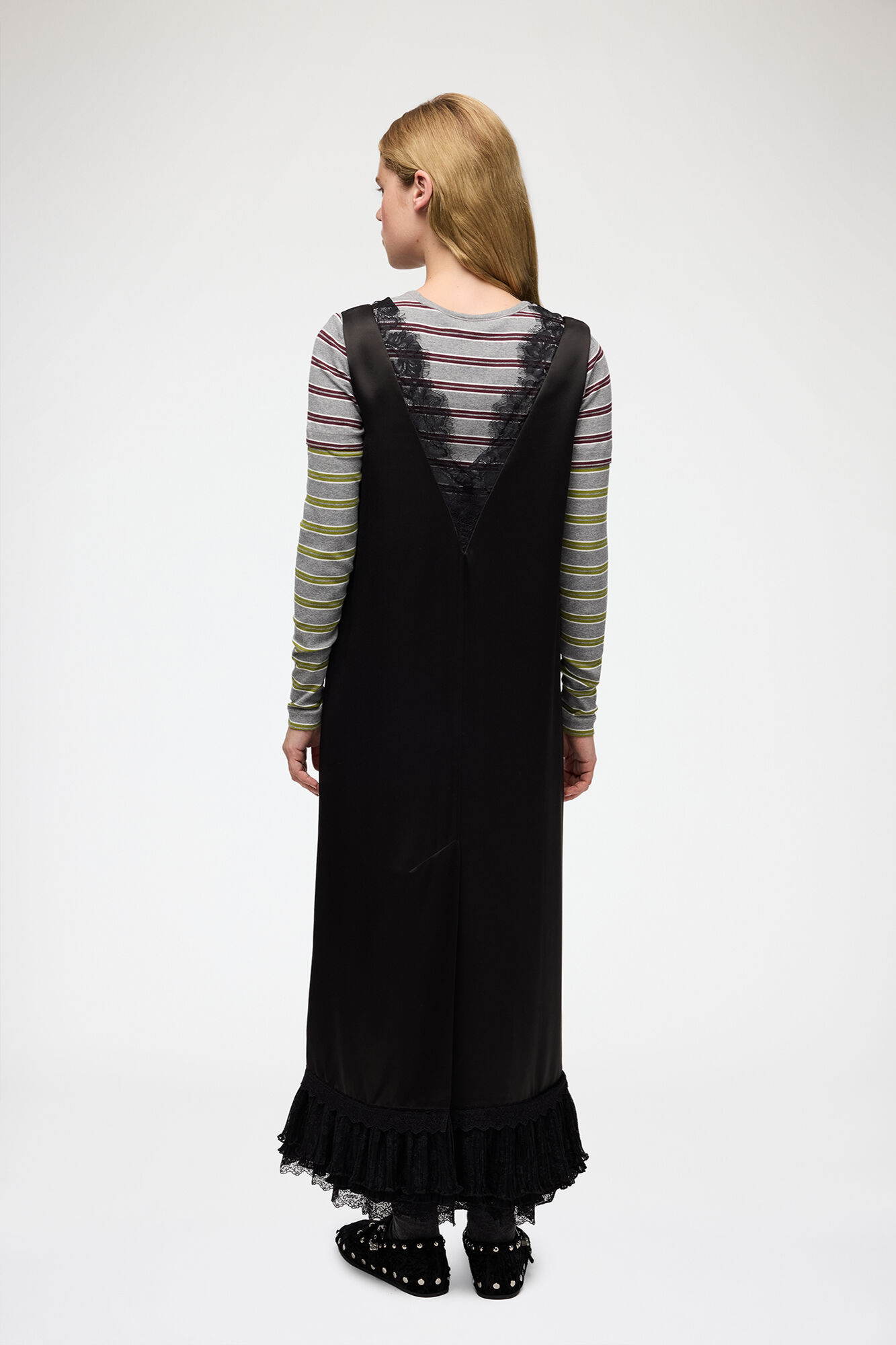 Robe longue en satin et dentelle, Acetate, in colour Black - 2 - GANNI