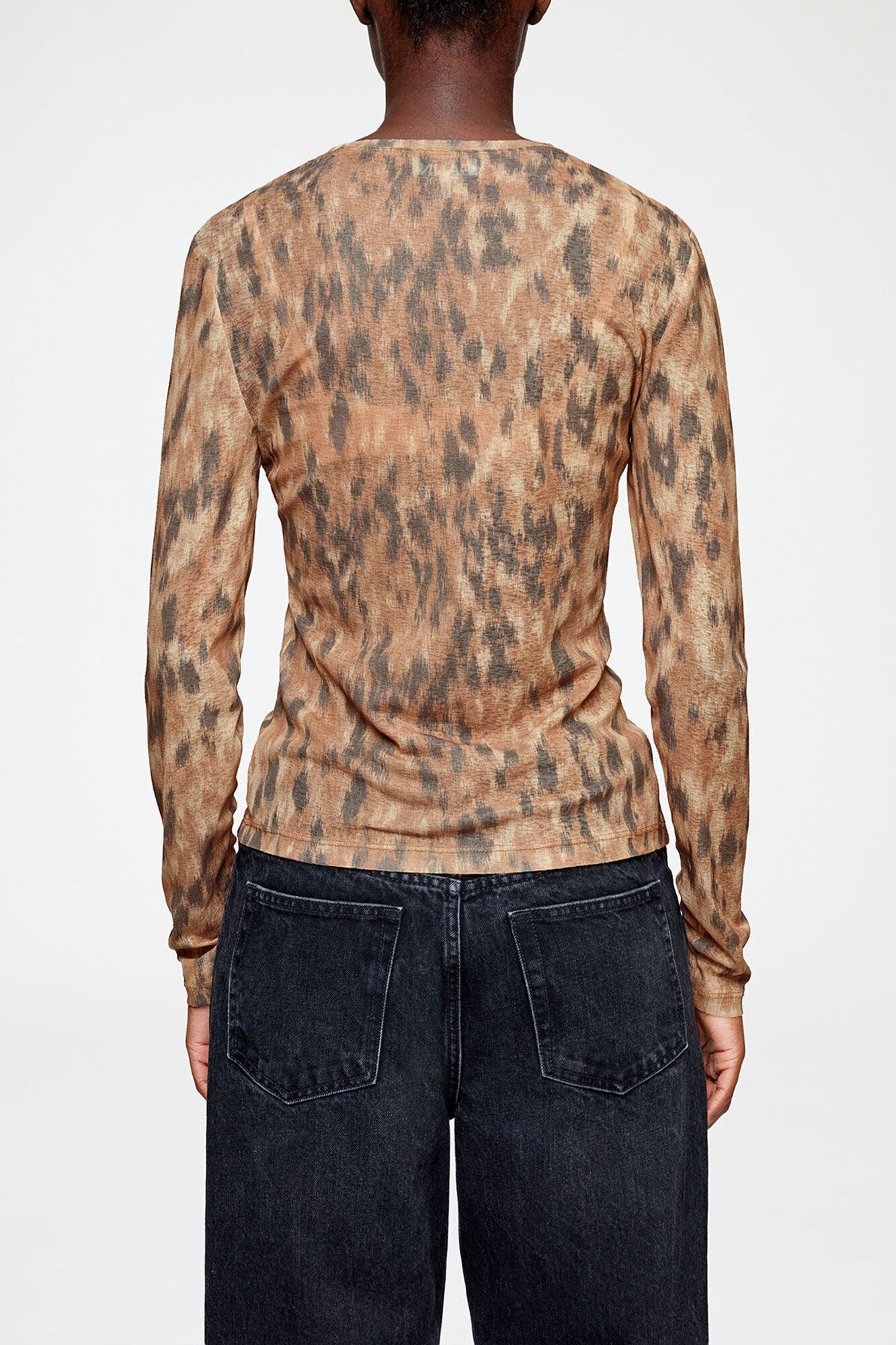 Langarmshirt aus bedrucktem, meliertem Mesh, Recycled Polyester, in colour Burro - 3 - GANNI