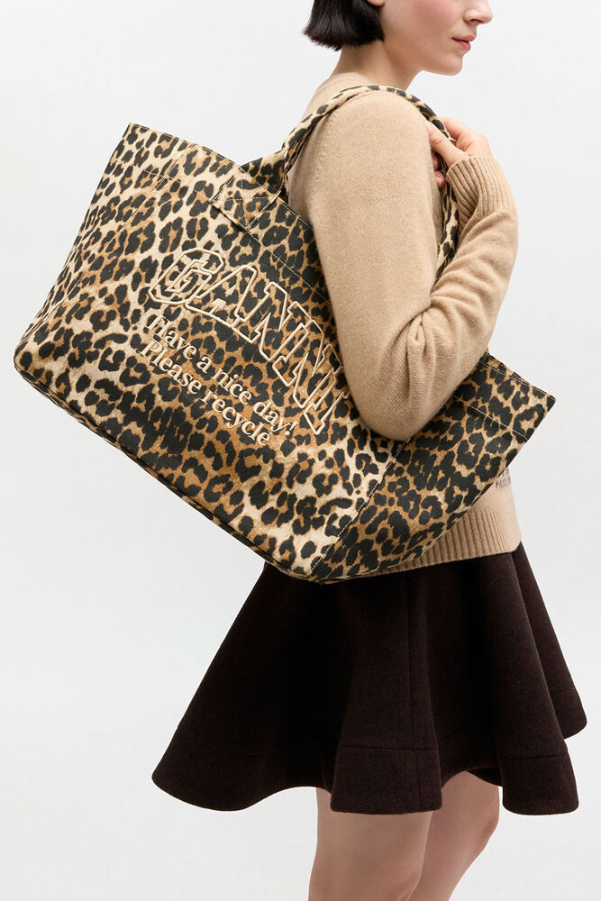 Tote Medium in Leopard, Almond Milk