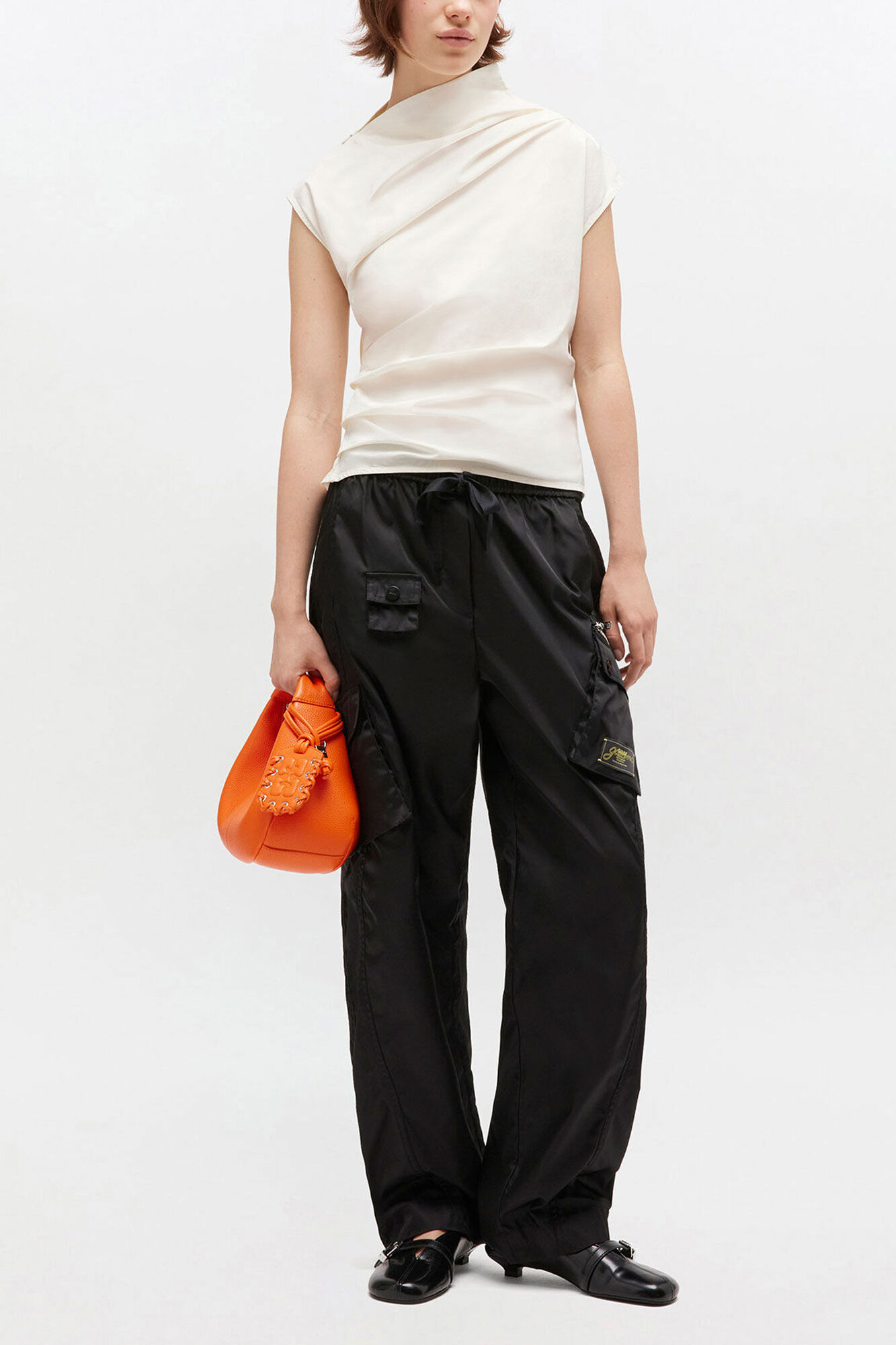 Haut froncé ivoire, Organic Cotton, in colour Egret - 2 - GANNI