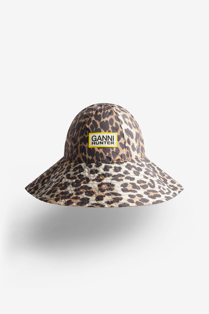 Water Resistant Bucket Hat, Almond Milk