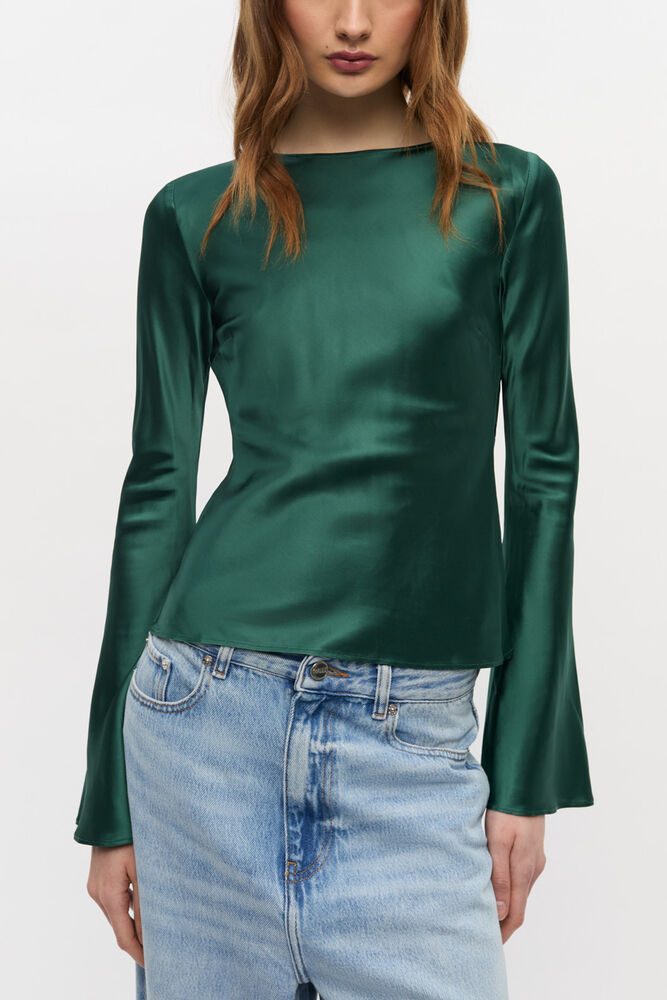 Green Satin Blouse, Pineneedle