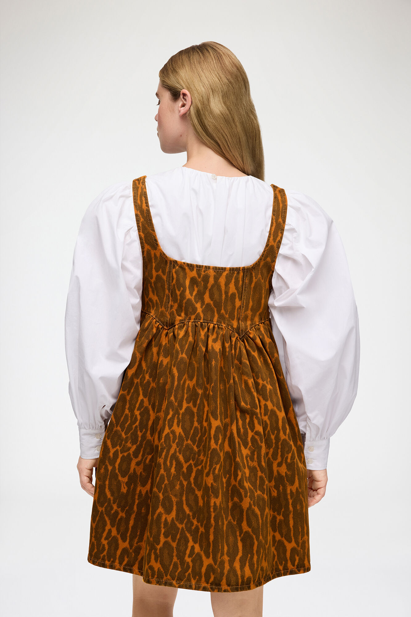 Robe en denim léopard, Organic Cotton, in colour Autumn Maple - 3 - GANNI
