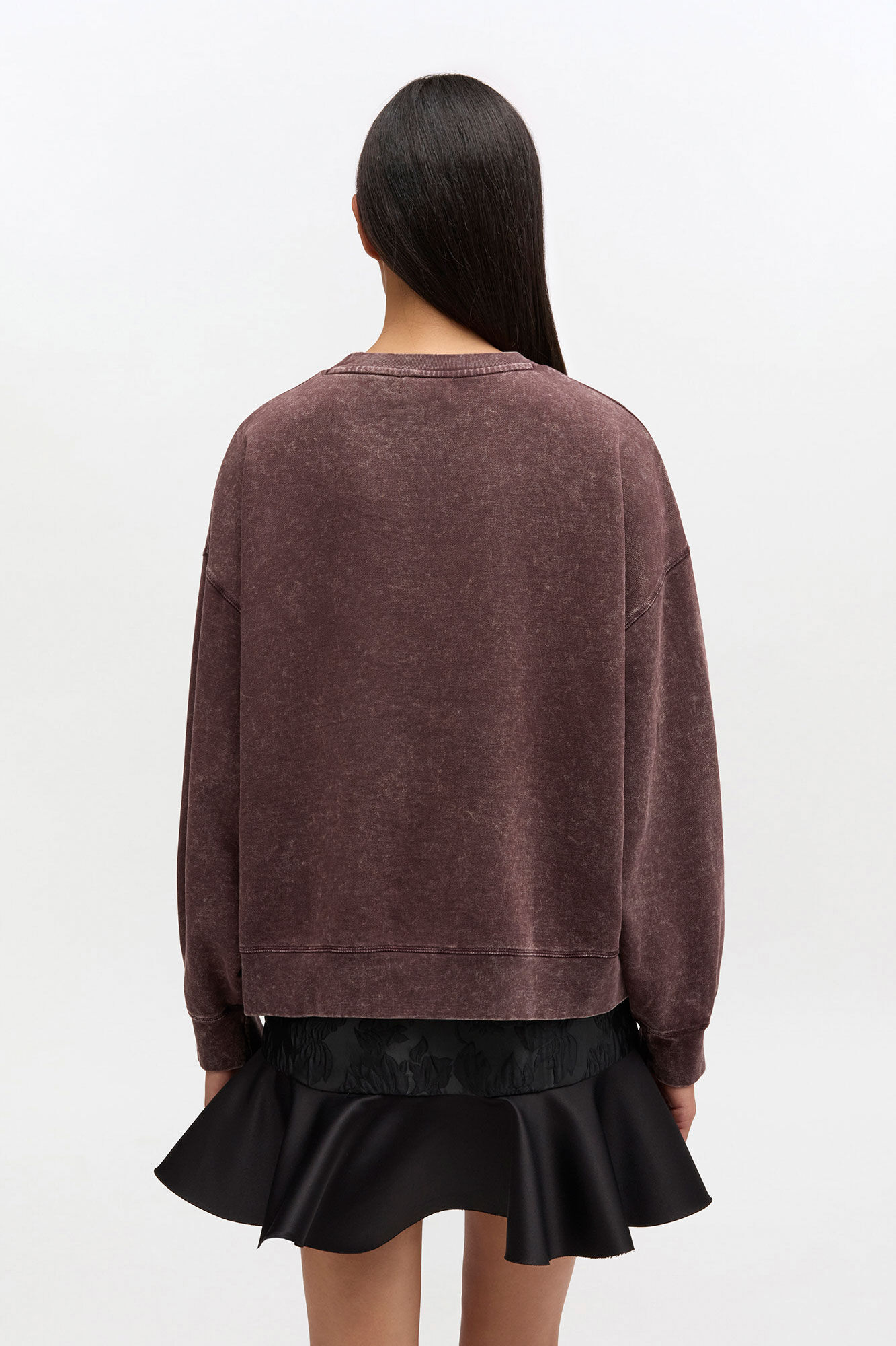 Sweatshirt in Vintage Wash, Organic Cotton, in colour Chocolate Plum - 3 - GANNI