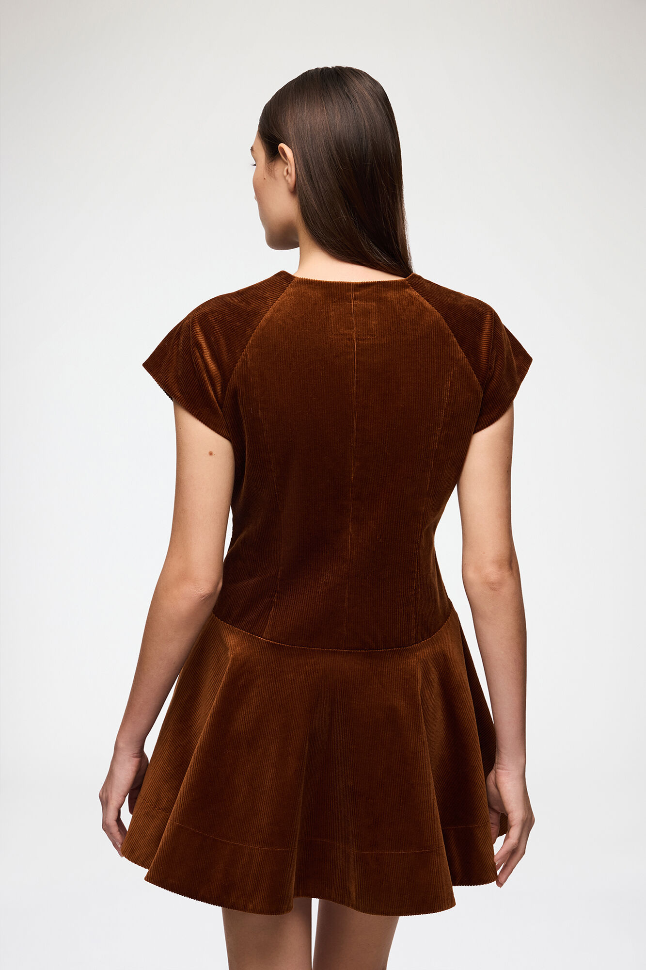 Kleid aus braunem Cord, Organic Cotton, in colour Tortoise Shell - 2 - GANNI