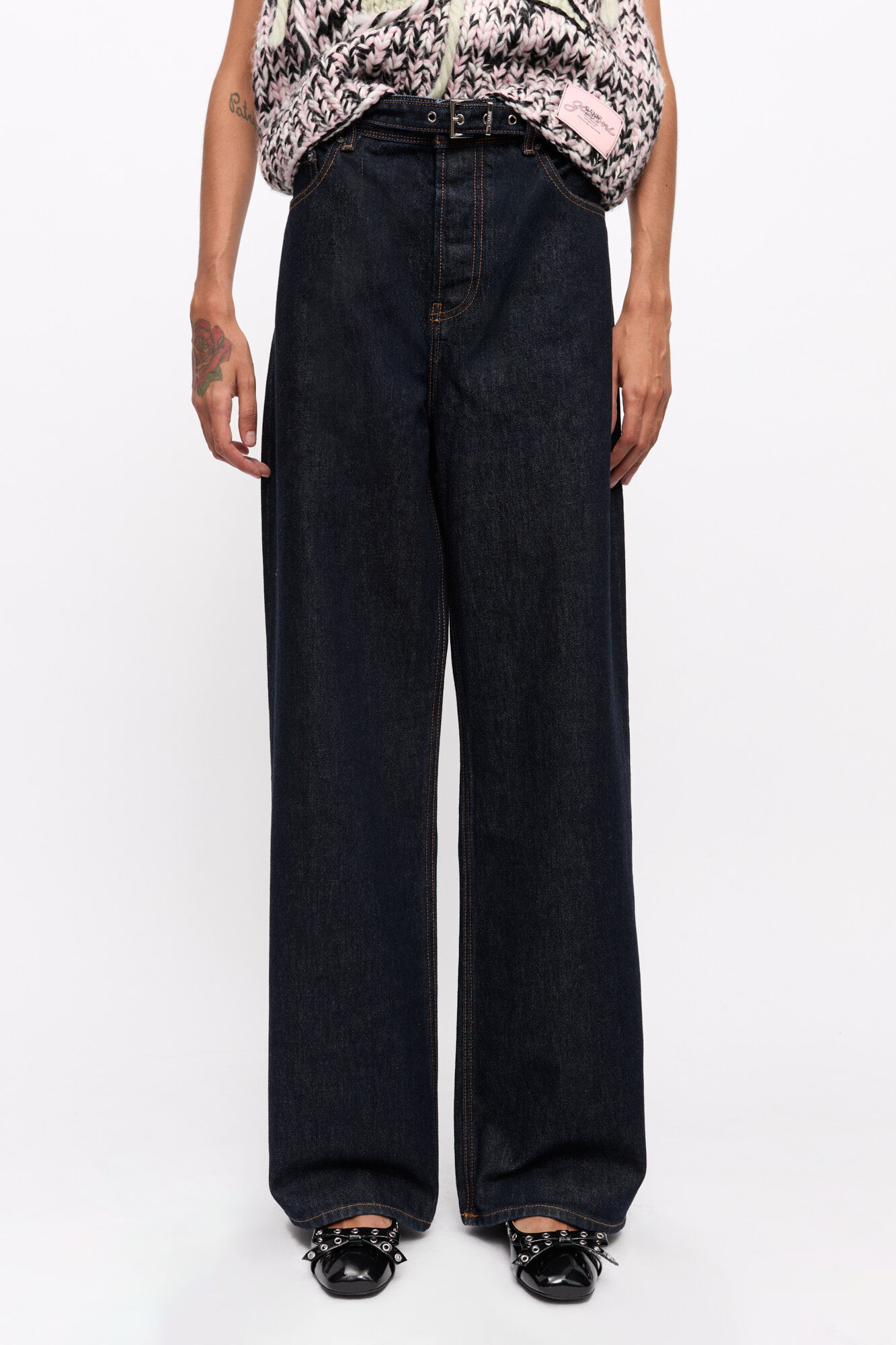 Izey Jeans in Rinse Denim, Organic Cotton, in colour Rinse - 2 - GANNI