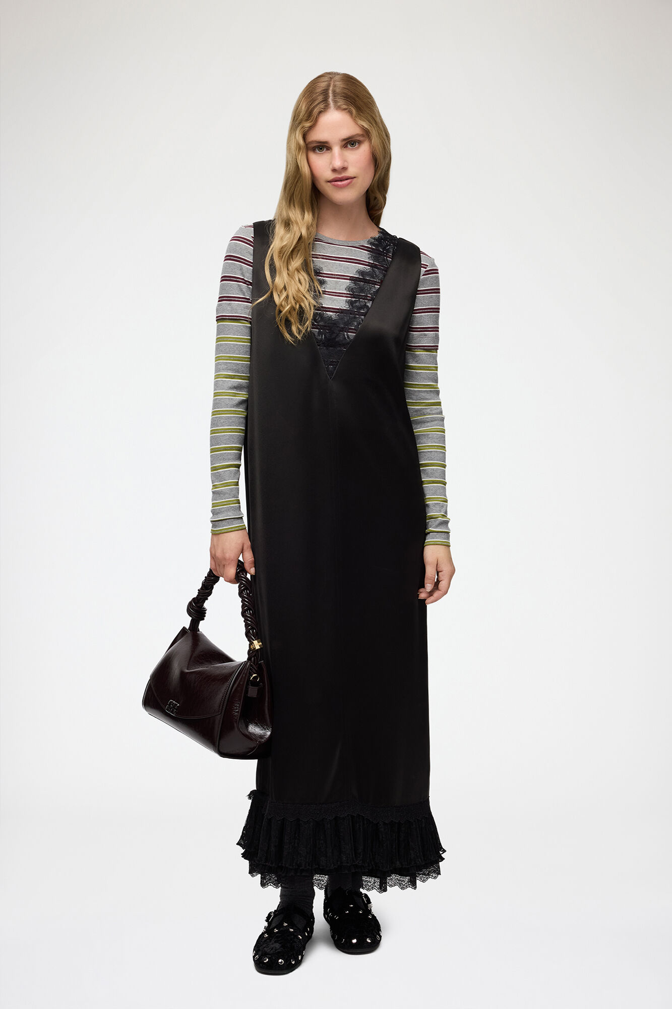 Robe longue en satin et dentelle, Acetate, in colour Black - 1 - GANNI