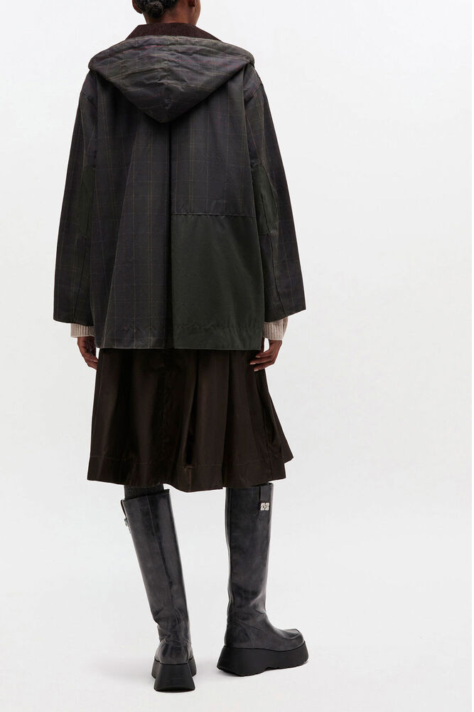 Waxed Jacket in Green, Dark Green