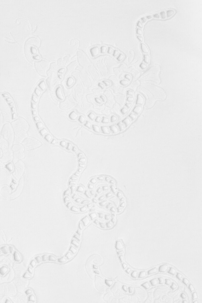 T-Shirt mit weißer Broderie Anglaise, Organic Cotton, in colour Bright White - 2 - GANNI