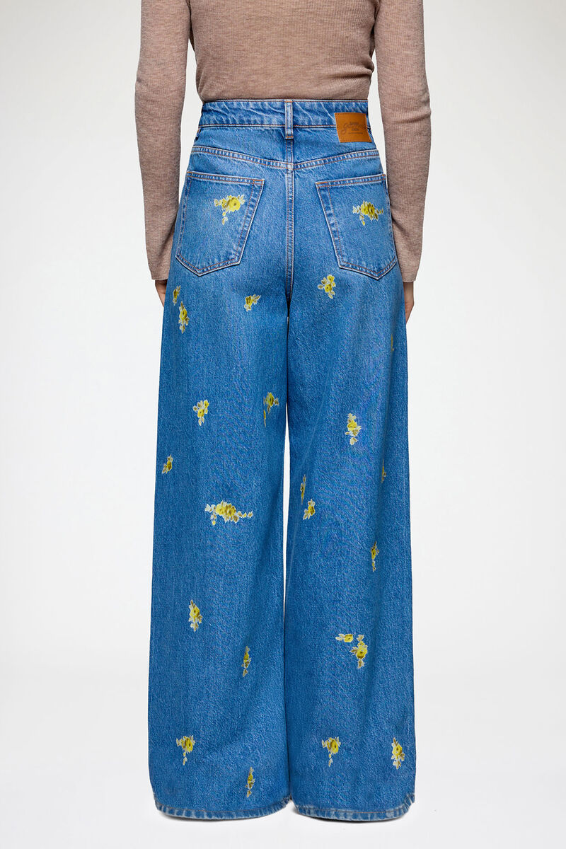 Lari Jeans Wide in Printed Denim, Organic Cotton, in colour Light Blue Vintage - 3 - GANNI