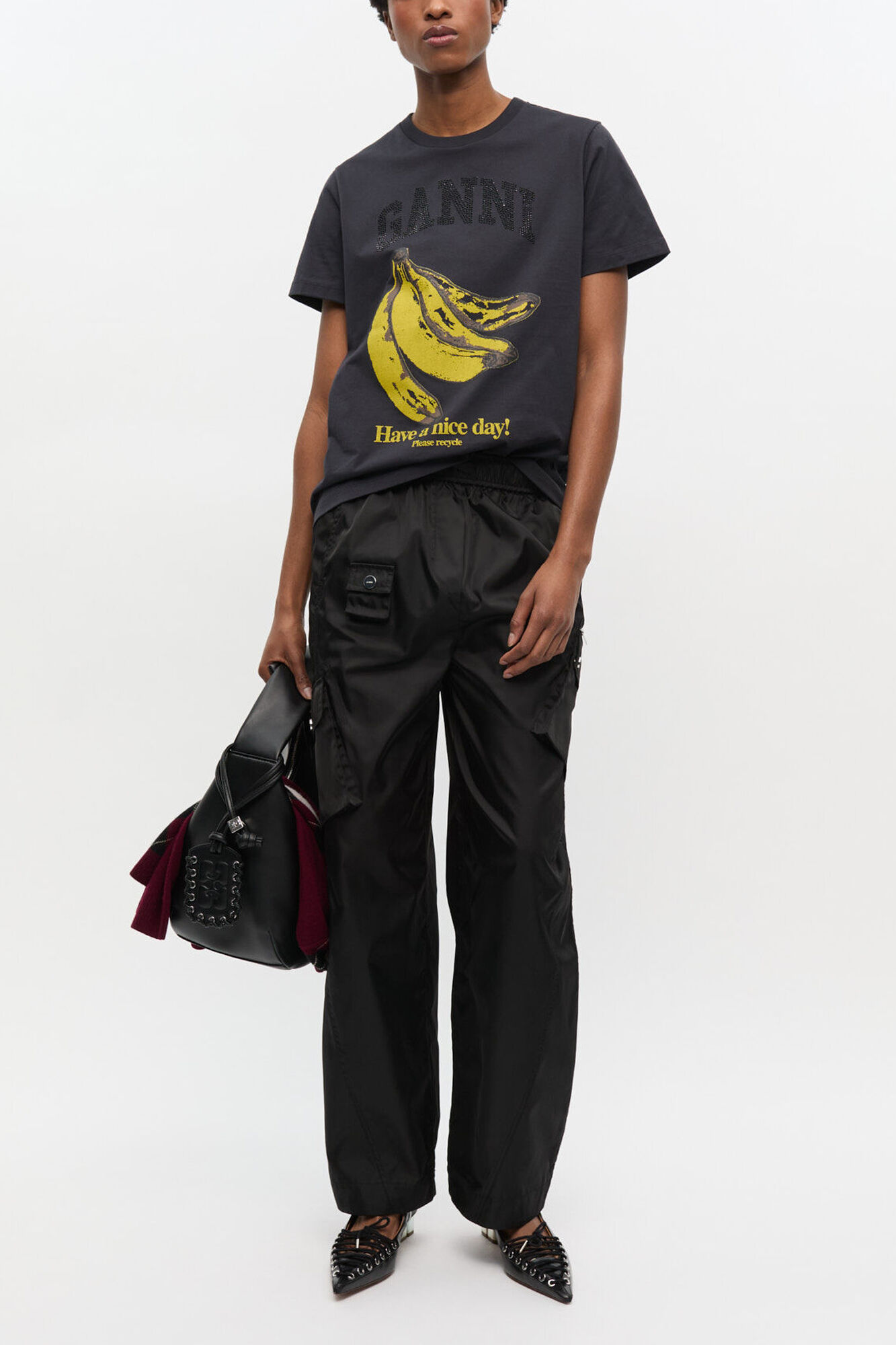 Black Banana Graphic T-shirt, Organic Cotton, in colour Phantom - 2 - GANNI
