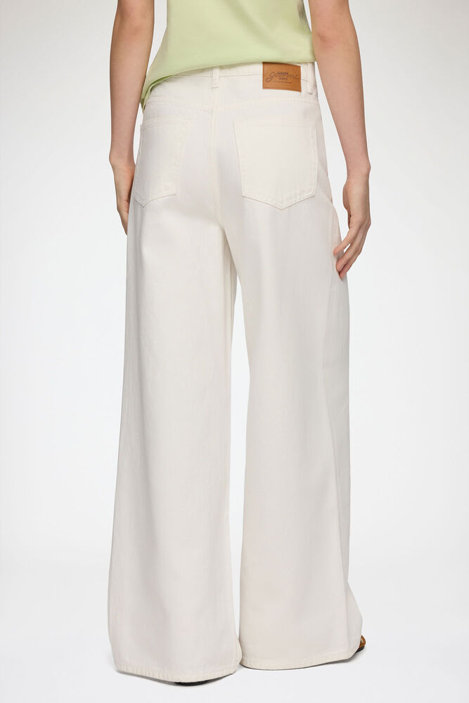 Lari Straight Jeans in White Denim, Bright White