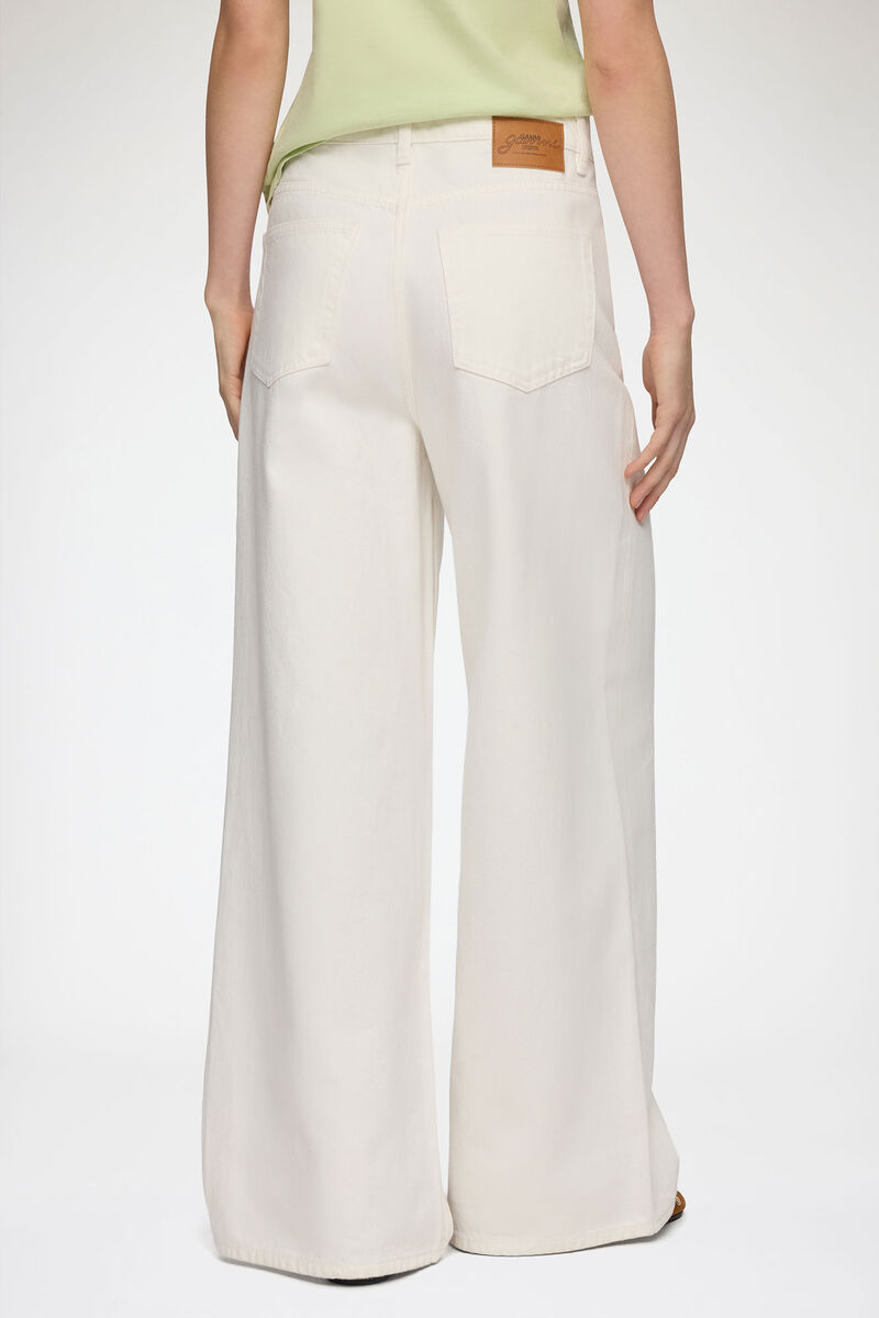 Lari Straight Jeans in White Denim, Organic Cotton, in colour Bright White - 3 - GANNI