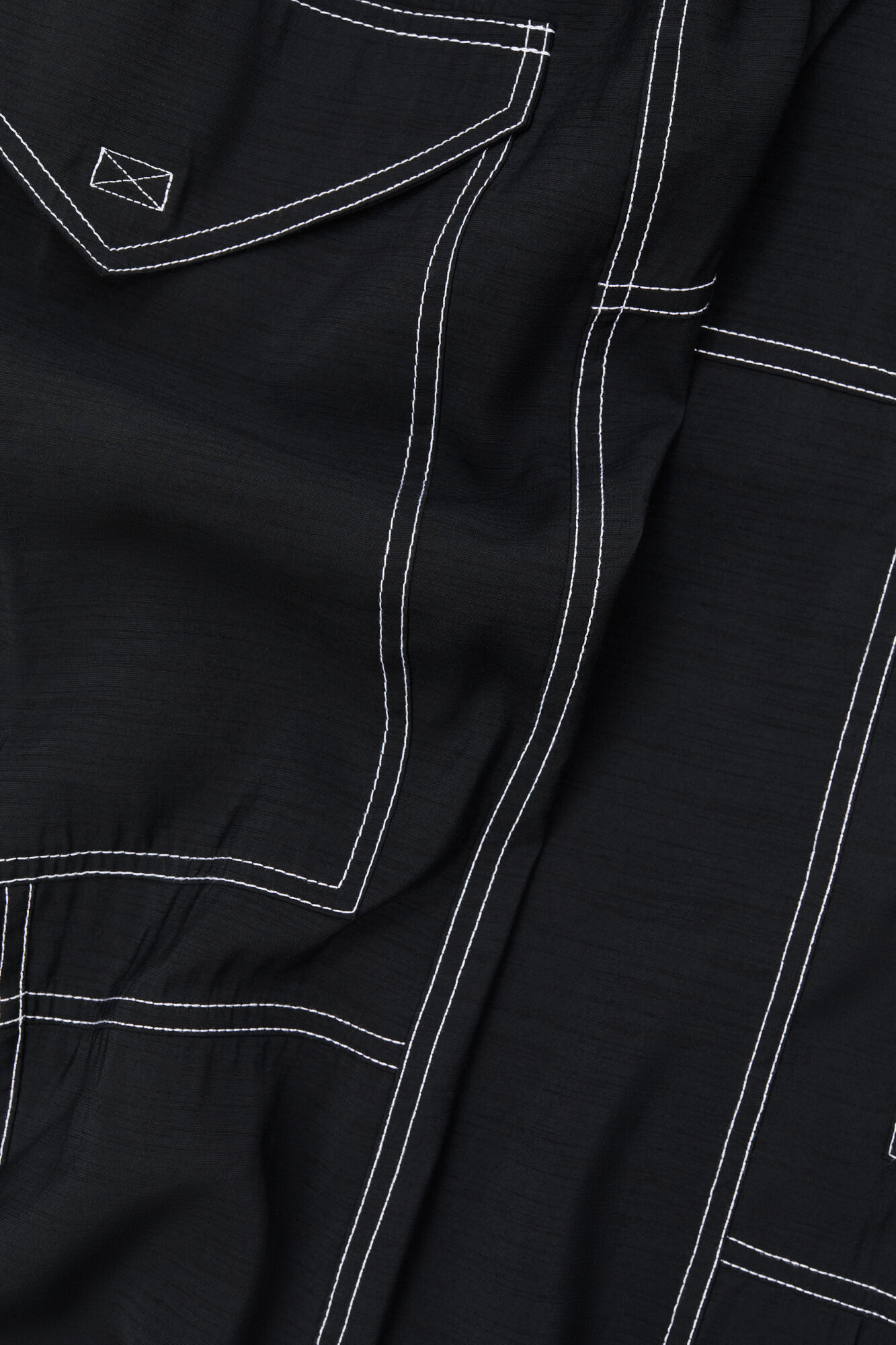Pantalon à poches en slub léger, LENZING™ ECOVERO™, in colour Black - 4 - GANNI