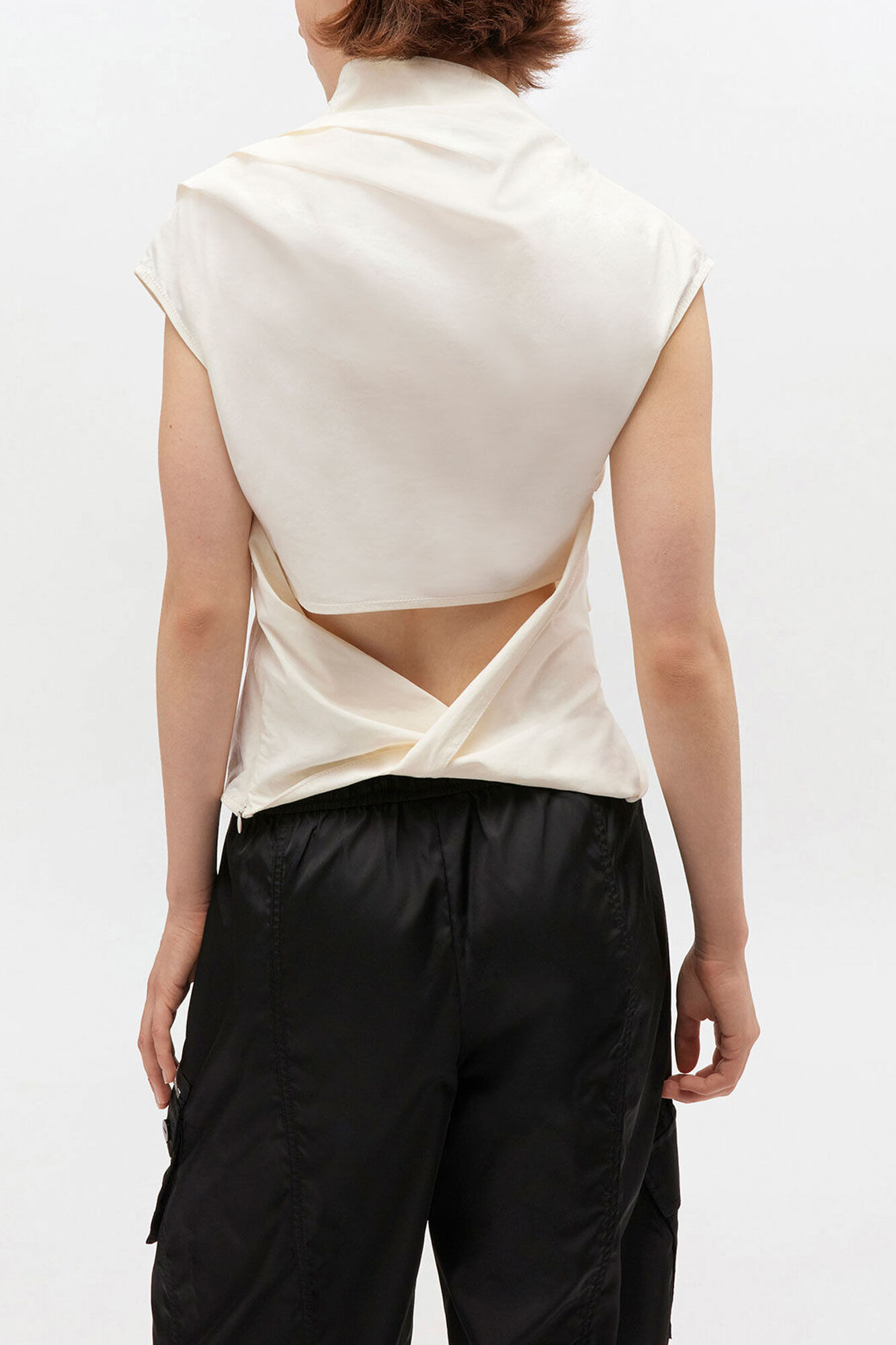 Haut froncé ivoire, Organic Cotton, in colour Egret - 3 - GANNI