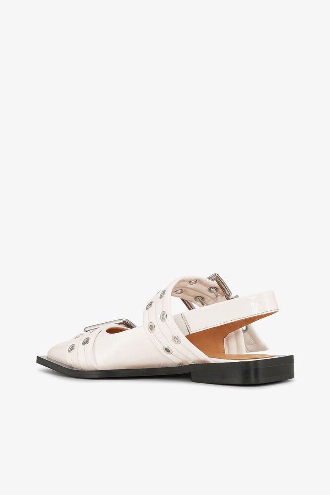 Feminine Buckle Ballerinas in Ivory, Egret