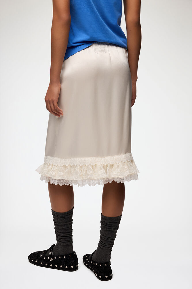 Skirt in Frill Satin, Egret