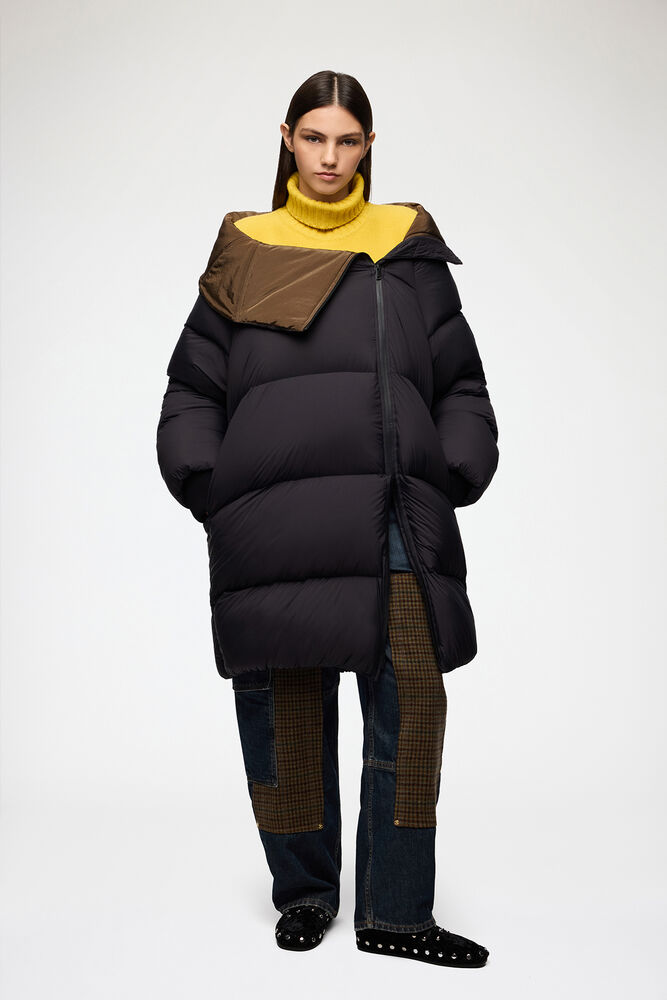 Maxi Puffer in Black Future Nylon, Phantom