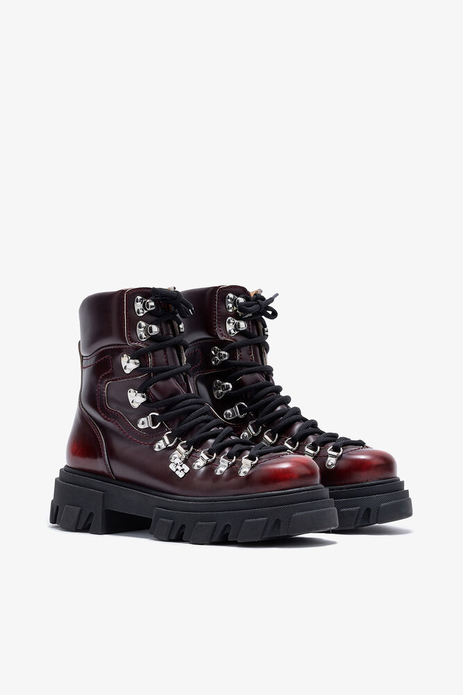 Cleated Mountain Boot in Burgundy, Black/Dark Burgundy