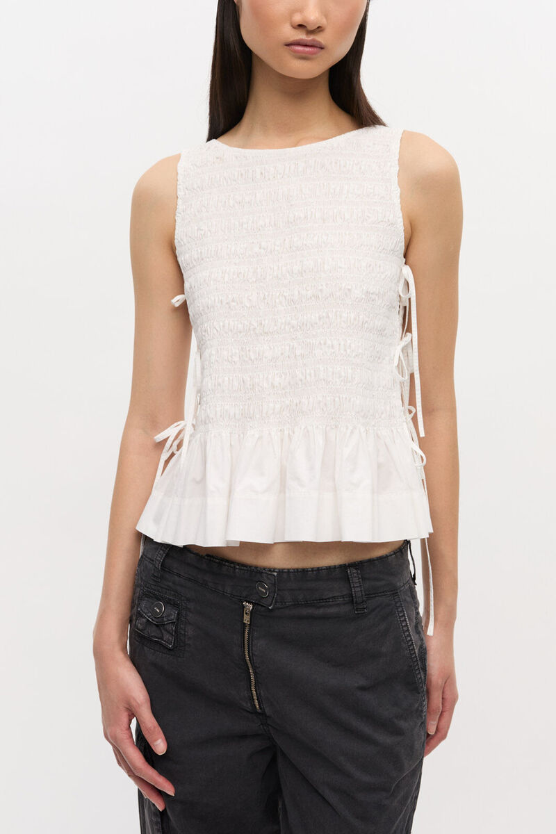 Weißes, gesmocktes Oberteil aus Baumwolle zum Binden, Organic Cotton, in colour Bright White - 1 - GANNI