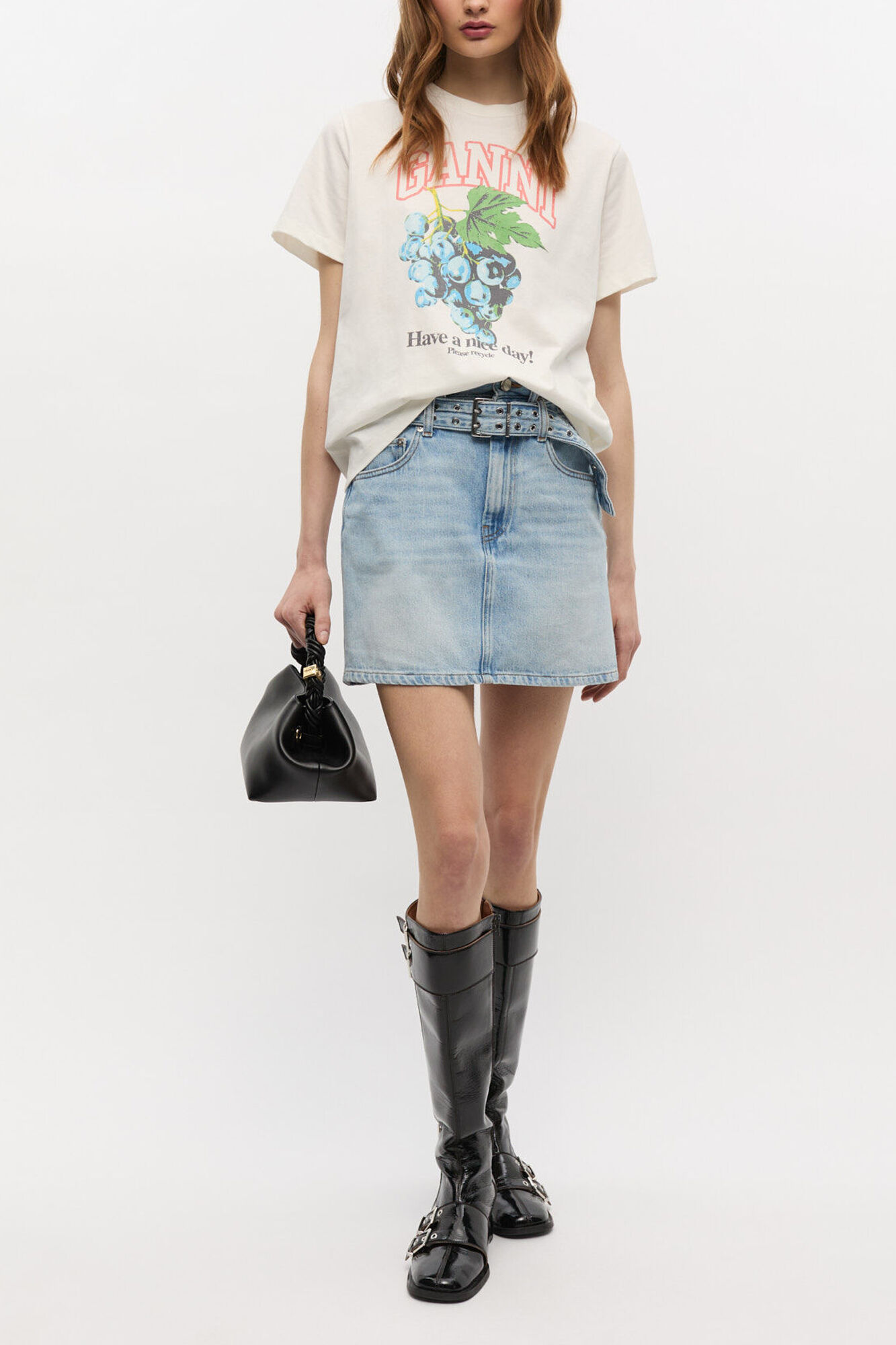 Ivory Grapes Print T-shirt, Organic Cotton, in colour Egret - 2 - GANNI