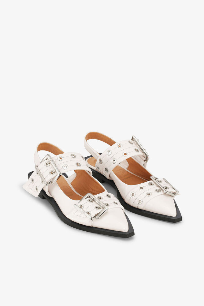 Feminine Buckle Ballerinas in Ivory, Egret