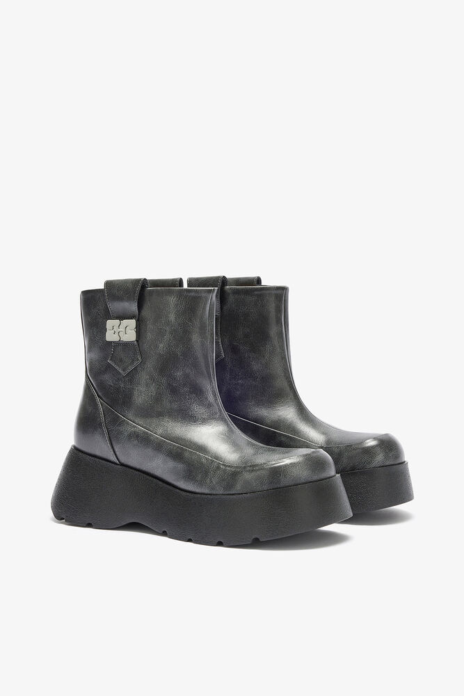 Kat Low Boots in Dark Grey, Ebony