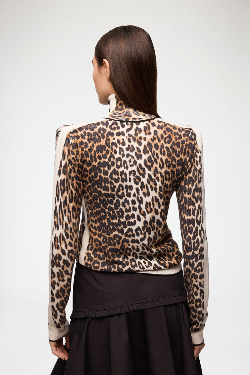 Rollkragenpullover in Leopard, Merino Wool, in colour Almond Milk - 3 - GANNI