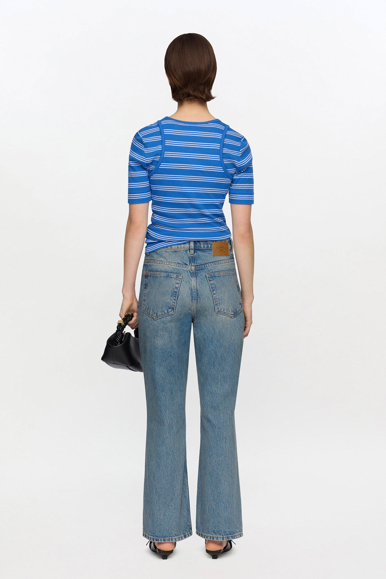 Getönte, starre Betzy-Jeans, Organic Cotton, in colour Mid Blue Vintage - 2 - GANNI