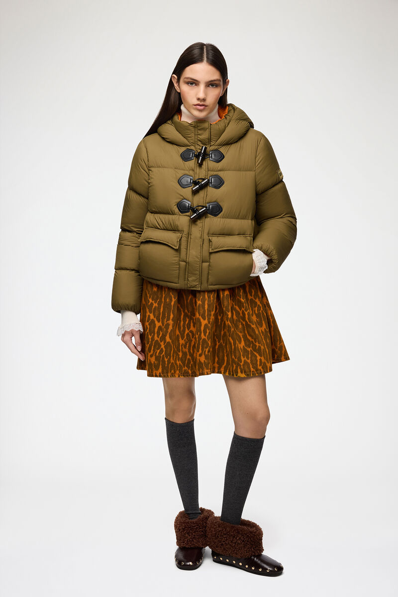 Mini-Pufferjacke aus Future-Nylon, Recycled Polyamide, in colour Military Olive - 2 - GANNI