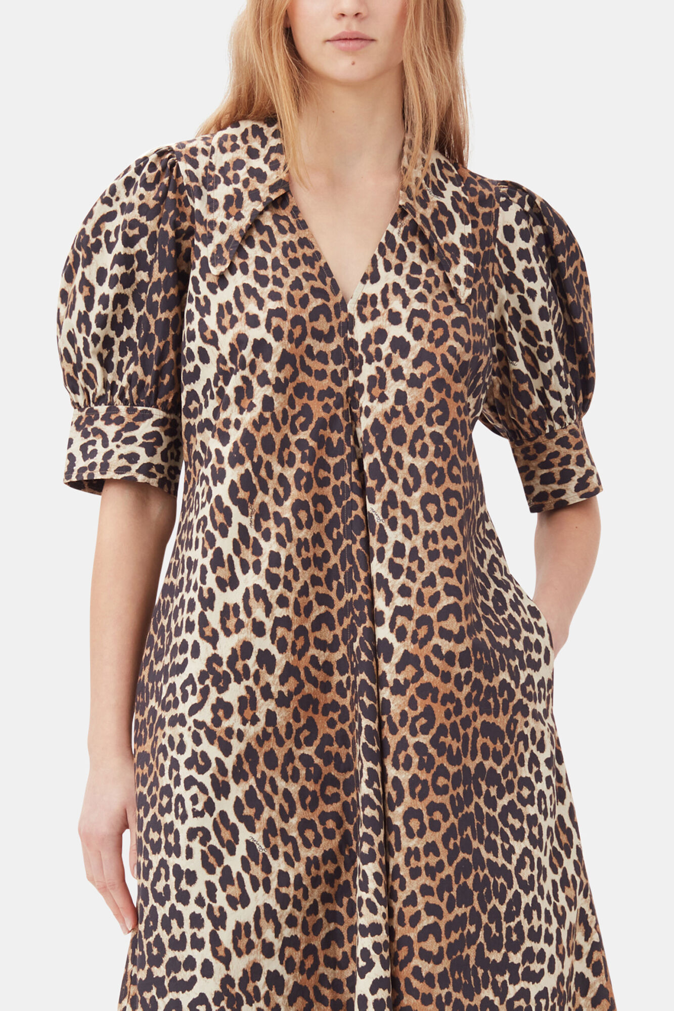 Leopard Cotton Poplin V-neck Maxi Dress, Organic Cotton, in colour Leopard - 2 - GANNI