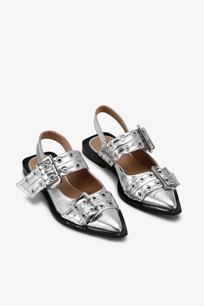 Feminine Buckle Ballerinas in Silver, Silver