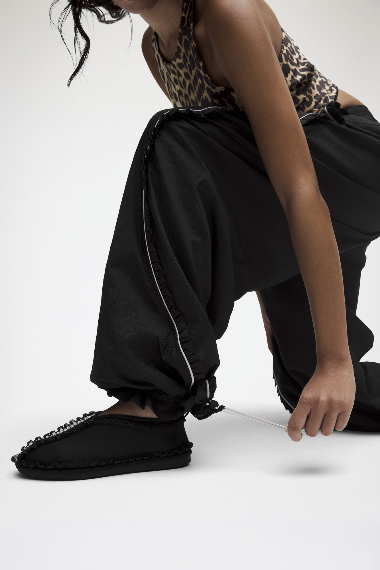 Ruffle-Trim Textured MR Pants, Recycled Polyamide, in colour Black - 5 - GANNI