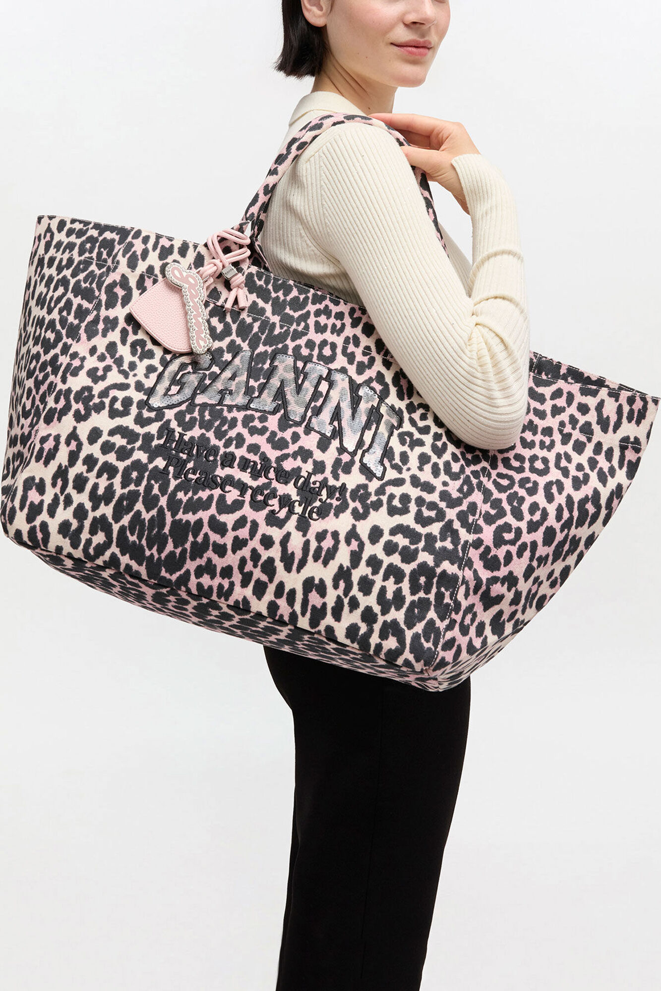 Tote XXL in Leopard Sequins, Recycled Cotton, in colour Bleached Mauve - 1 - GANNI