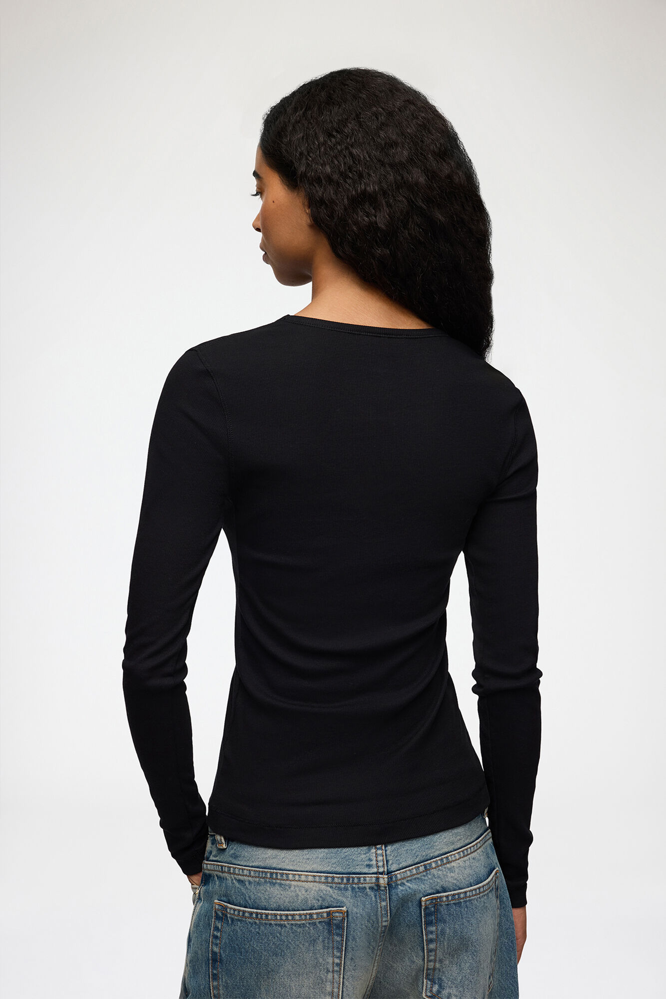 Sort bluse med lange ærmer og ribbede detaljer, Organic Cotton, in colour Black/Black - 3 - GANNI