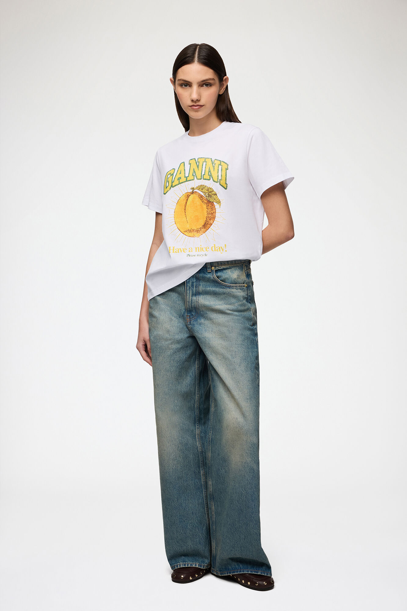 Relaxed Peach T-shirt, Organic Cotton, in colour Bright White - 2 - GANNI