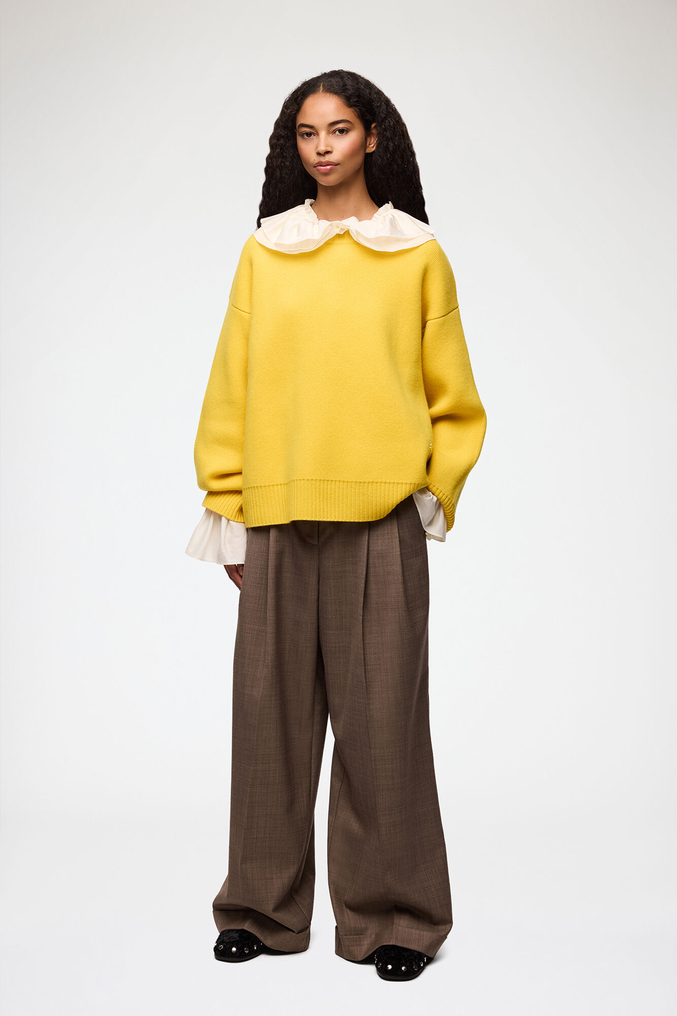 Gulstickad tröja, Wool, in colour Lemon - 2 - GANNI