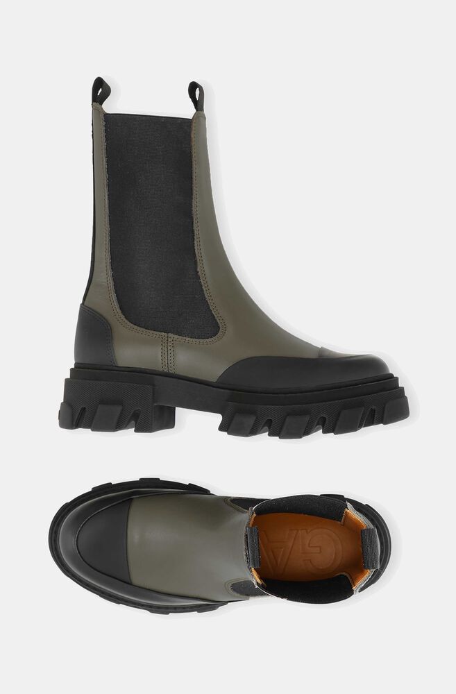 Matte Mid Chelsea Boots, Kalamata