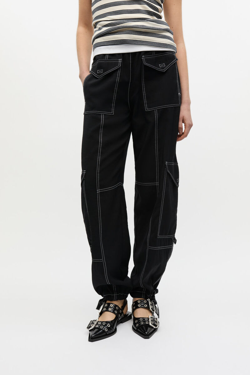 Pants in Light Slub, LENZING™ ECOVERO™, in colour Black - 3 - GANNI