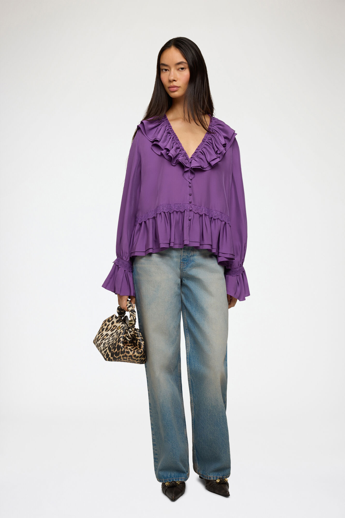 Blouse in Viscose Silk, Viscose, in colour Bright Violet - 2 - GANNI