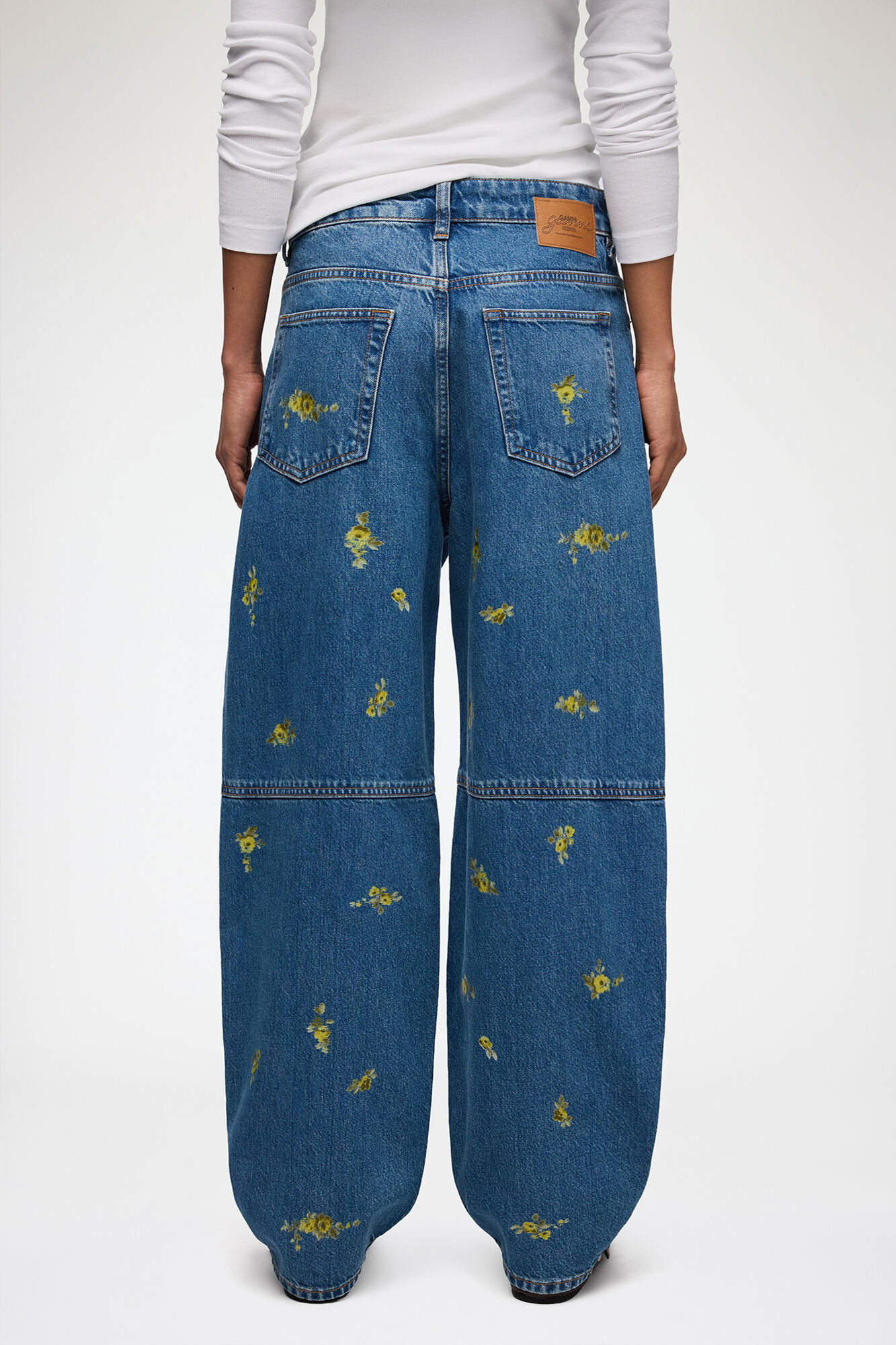 Stary jeans i printet denim, Organic Cotton, in colour Light Blue Vintage - 3 - GANNI