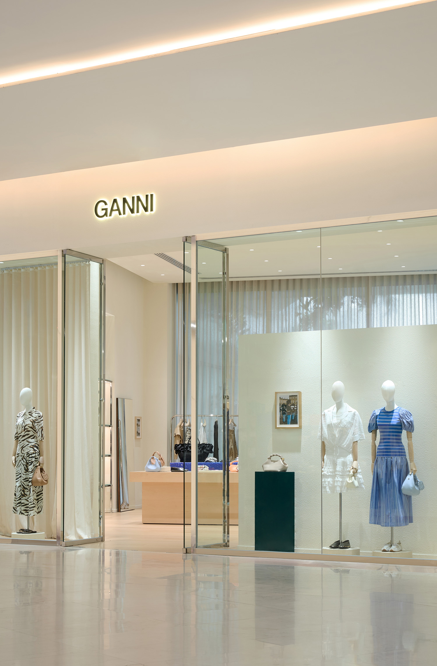 GANNI EmQuartier